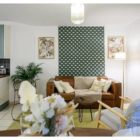 Apartment Confortable 3p Avec Terrasse, Proche Et Paris